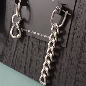 VERA WANG Rocker Chic Silver Chain Mismatch Drop Hoop Earrings**NEW!